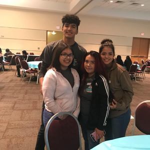 Meet your Posher, Alicia